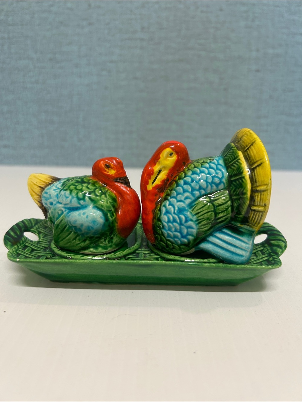 Vintage Japan Whimsical Turkey Salt & Pepper Shakers on Tray - Picture 5 of 9